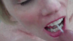 Cute Mature Wife Says Use My Pussy!