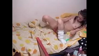 Girl masturbating in a rental house and was secretly filmed by the landlord 12