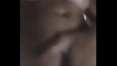 Pendeja manda video bañandose