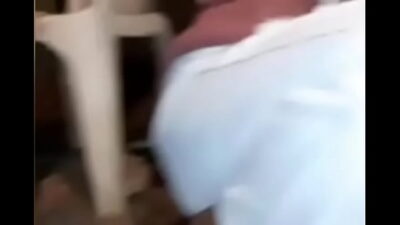 NOS PONEMOS A BEBER CON MI CUÑADITA ELLA SE CALIENTA Y ME LO EMPIEZA A CHUPAR Y A CABALGAR (porno casera)