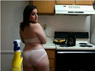 Adult Webcam Fun in the Kitchen